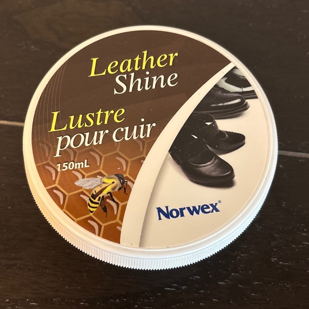 Norwex Leather Shine | 150mL Beeswax Balm Conditioner with Applicator Sponge